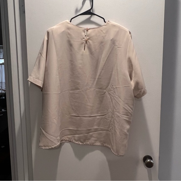 Blouse - Picture 3 of 3